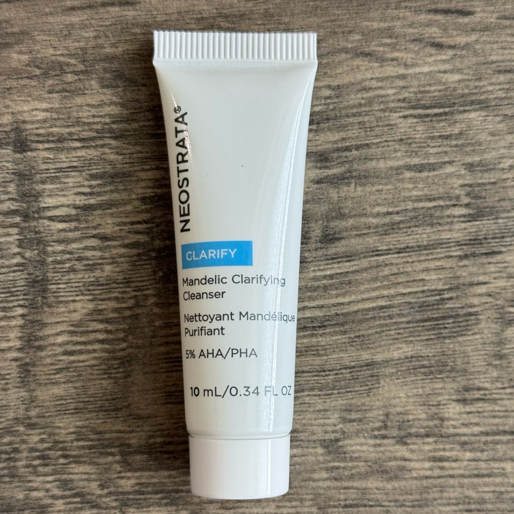 Neostrata Mandelic Clarifying Cleanser - 0.34 fl oz Sample Size